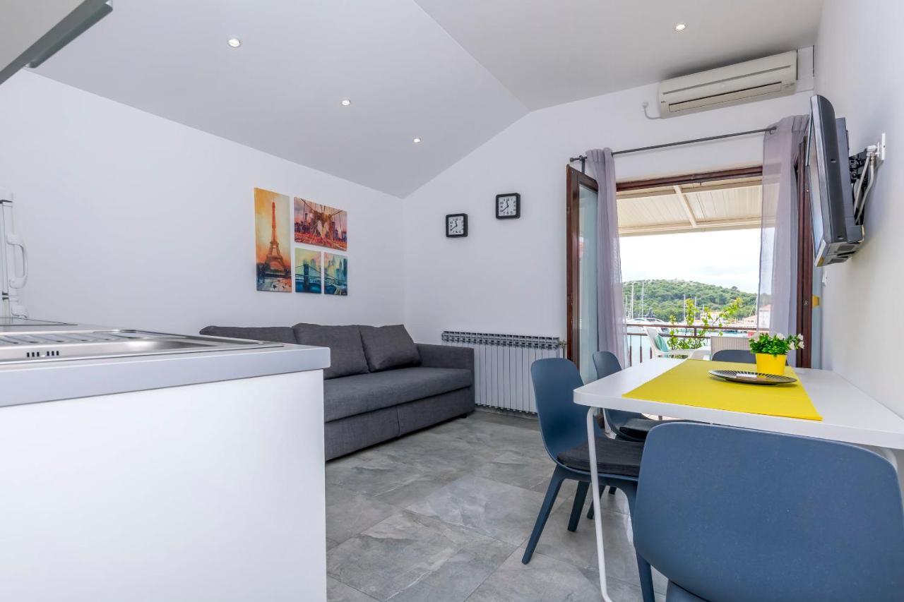 Apartments Sime Rogoznica  Εξωτερικό φωτογραφία